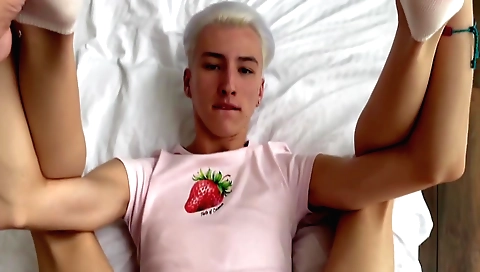 Gay babe sucks stepdaddy and gets drilled in her asshole