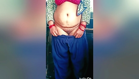Indian slut has her tits ass fucked by a guy in this hd video