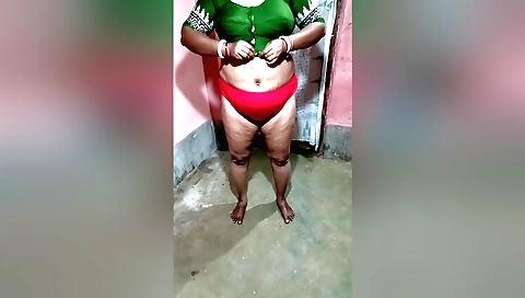 Boudi and her stepmom make an exquisite homemade solo movie