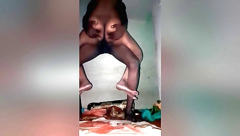Indian amateur bhabhi gets nailed on her head with the ass