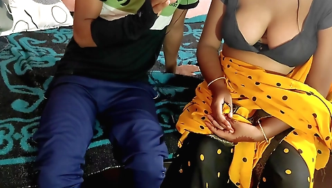 sasumaa ki chudai sasural me jab ghar me koi nhi thak