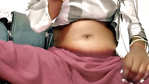 Indian Desi Aunty Wait For Fucking In The Room Alone Women