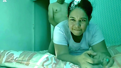 Indian pornstar fucked on her bed and in her mouth