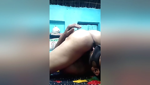 Amateur brunette with big tits is fucking with a guy
