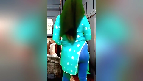 Indian hottie with a big fat ass is sucking and riding a hard dick