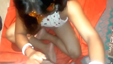 Boudi amateur porn video with a hot ass and a hot ass licking