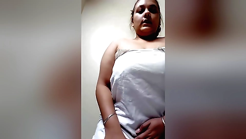 Chicky kanchi is getting her pussy nailed by a man