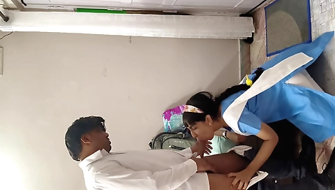 Indian brunette gets fucked after a handjob in porn video