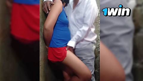 Indian amateur girl enjoys her boyfriend's cock outdoors
