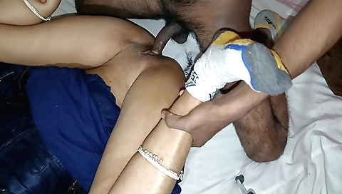 Indian teen get fucked with a dildo in amateur porn video