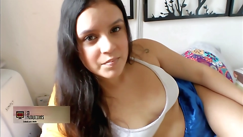 Stepbrother with a big ass is fucking his girlfriend