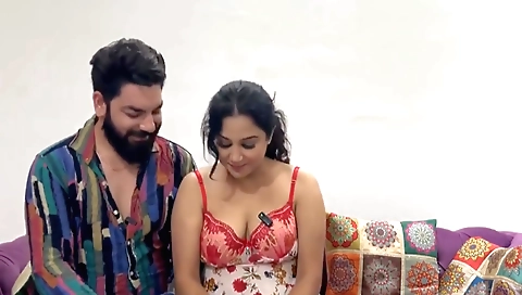Indian brunette fucks her online friend in my house