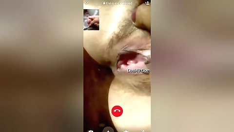 Hairy indian bihari bhabhi shows her pussy on webcam