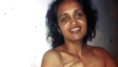 Indian teen 18+ video with a slutty brunette girl 2