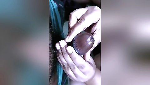 Indian pregnant babe gets banged in the amateur porn video