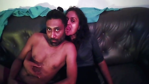 Indian girl fucked in a hot position in a hot homemade porn video