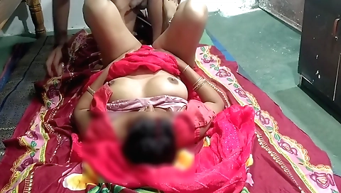 Indian brunette gets fucked in hot sex vid with a guy