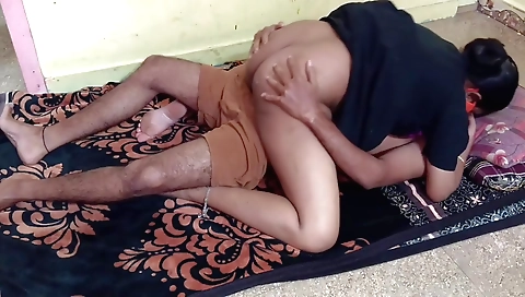 Indian stepdaughter fucked herself in homemade video