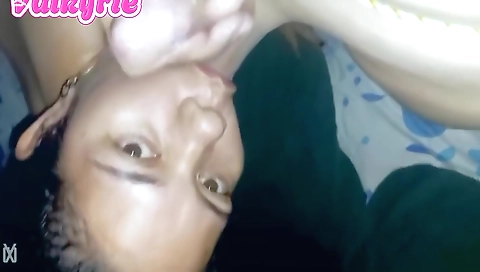 Slutty wife has a nice orgasm in the amateur porn video