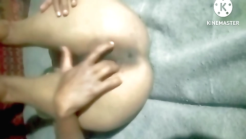 Indian girl plays around with her clit in the middle of a solo video