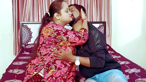 Indian mature brunette with a big ass gets creampie
