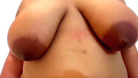 Hot indian stepmom fucks a chubby babe in her home