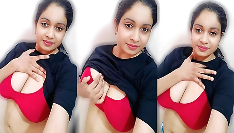 Indian babe with natural boobs fucked by a guy with a thick dick