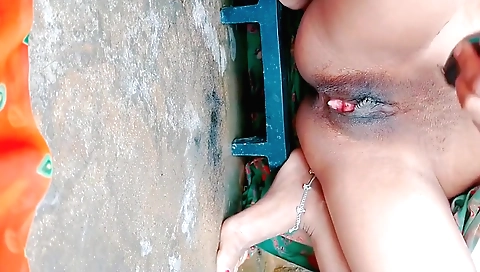 A sexy and naughty brunette pissing in her homemade porn video