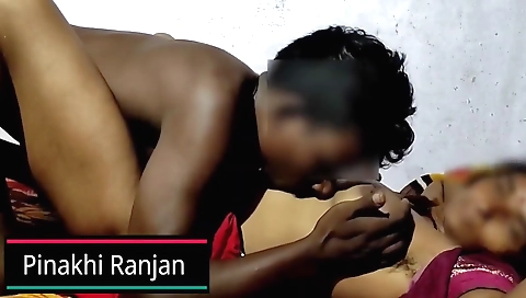 Hot brunette pussy gets humped in a homemade video