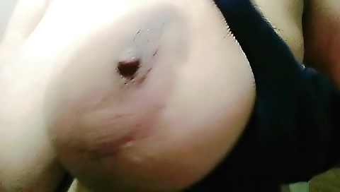 Sexy indian beauty with a nice body and natural tits