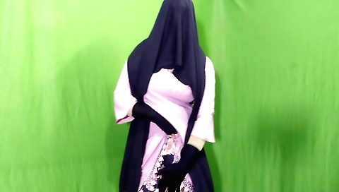 Indian housewife with a big black face and a cute mouth