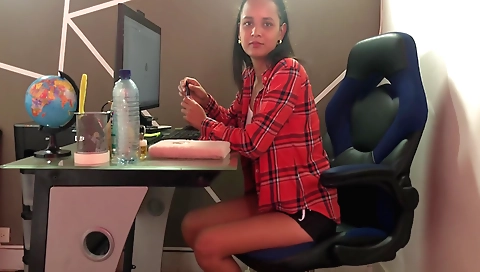 Amateur deepthroat porn with big tits and her body