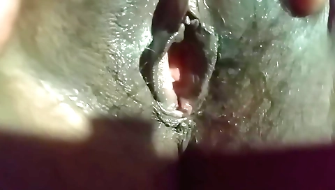 Indian teen girl takes off her sexy dress for a handjob