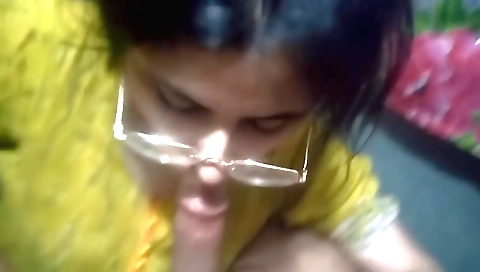 I'm making a homemade hot video with a busty brunette