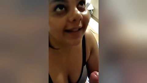 Indian busty with big natural tits fucked in hotel room