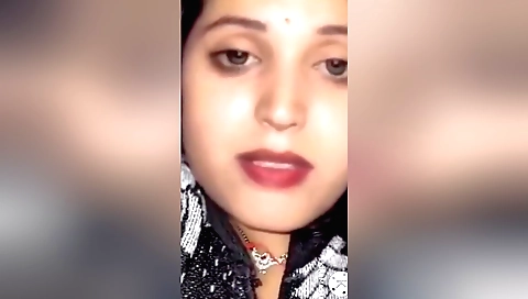 Indian bhabhi gets naked and fingered by her lover