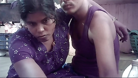Indian housewife giving a blowjob and getting banged